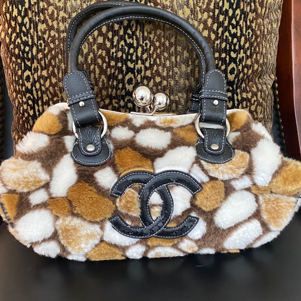 Unique fur unbranded fashion bag